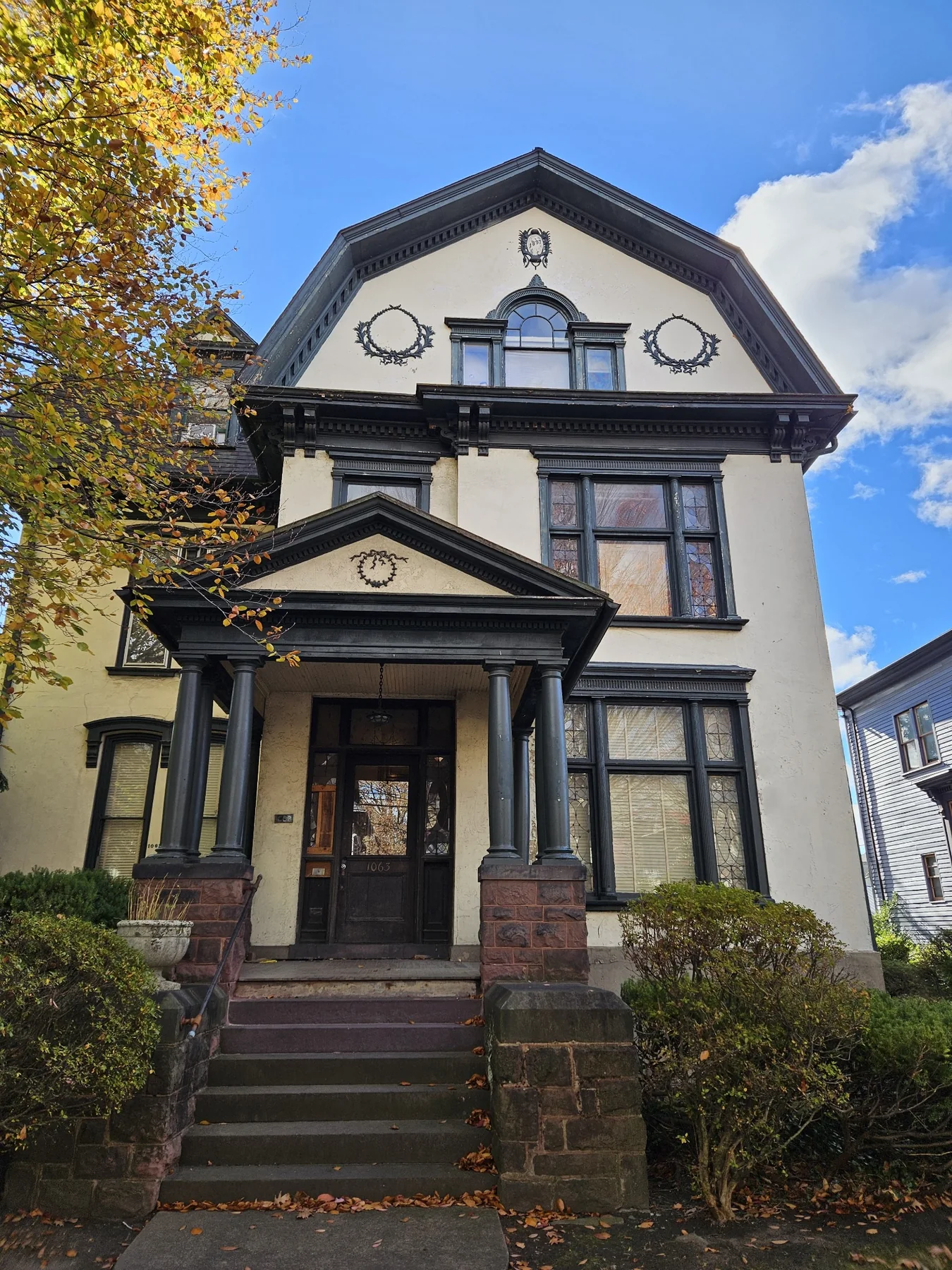 Fourth Street Apartments exterior